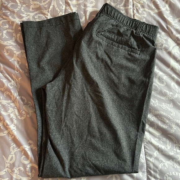 UNDER ARMOUR Golf Pants ⛳️ - Picture 1 of 4